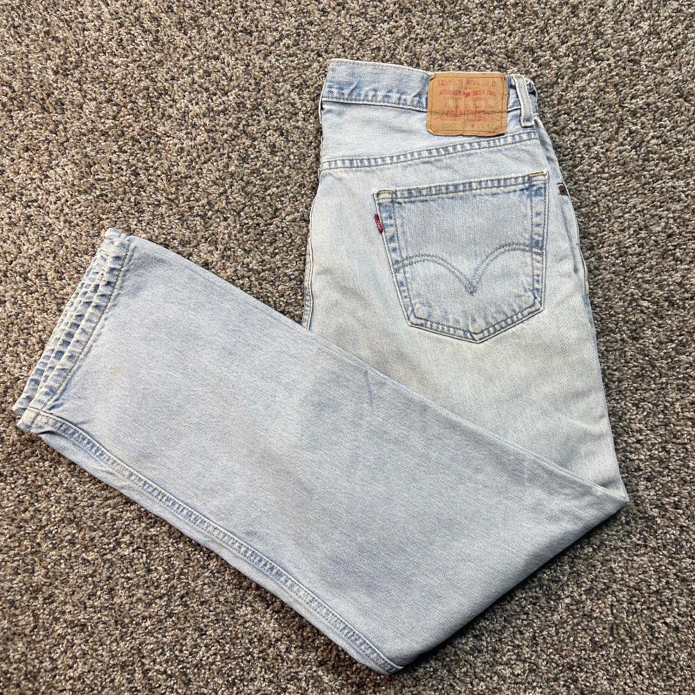 Vintage Levi's 505 Regular Fit Jeans Men's 32x28 Light Wash Straight Leg Denim